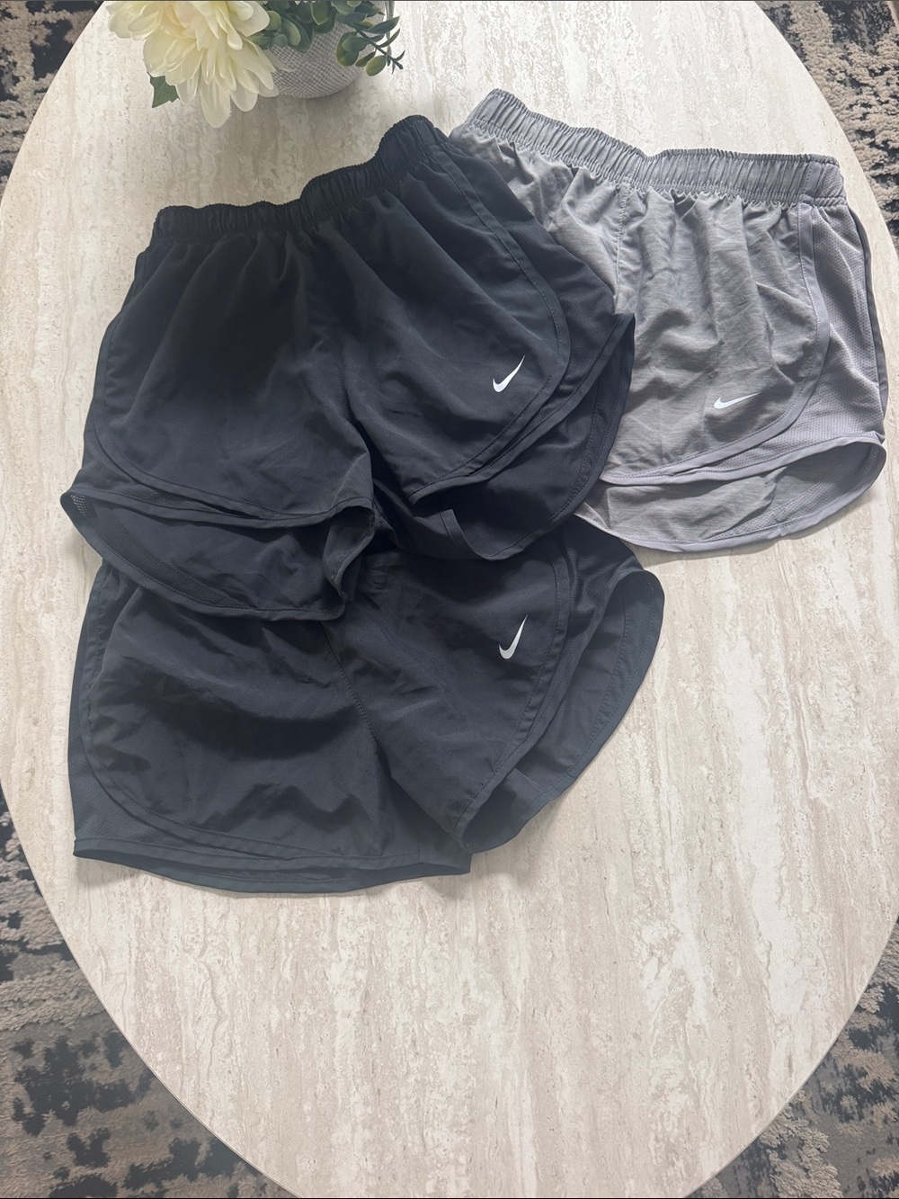 Nike Women's Athletic Shorts - Black & Gray